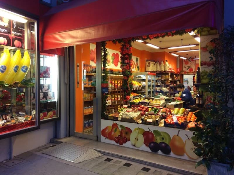 Immagine di Supermercato della Frutta a Udine, Friuli-Venezia Giulia