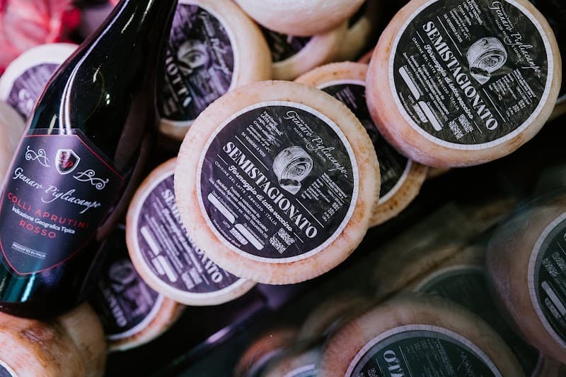 Immagine di Società Agricola Gennaro Pigliacampo a Colleranesco, Abruzzo