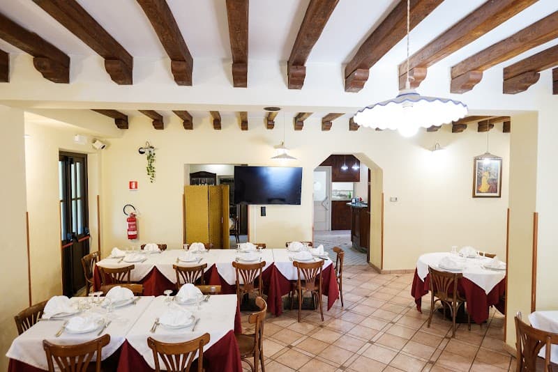 Immagine di Agriturismo La Vecchia Fattoria a Moliterno, Basilicata