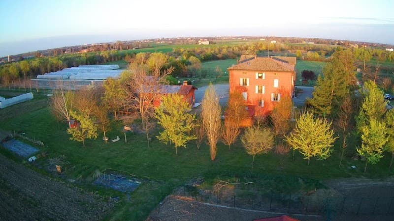 Immagine di Fattoria Centofiori_Bio agriturismo, Fattoria didattica e fattoria sociale a Modena, Emilia-Romagna