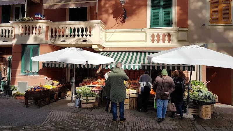 Frutta E Verdura Fava Di Marina E Nadia Dentone Snc